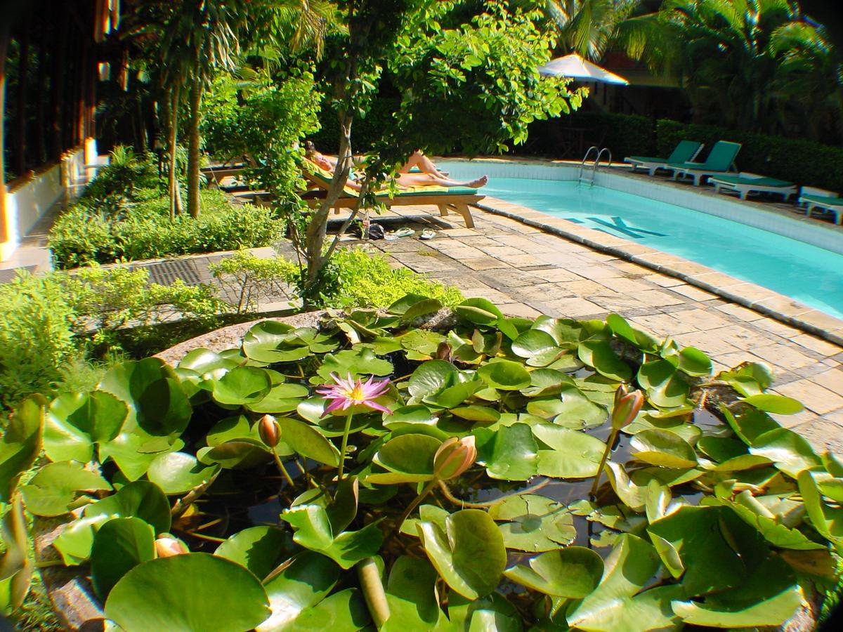 Hotel Grand Kumala Legian Exterior foto